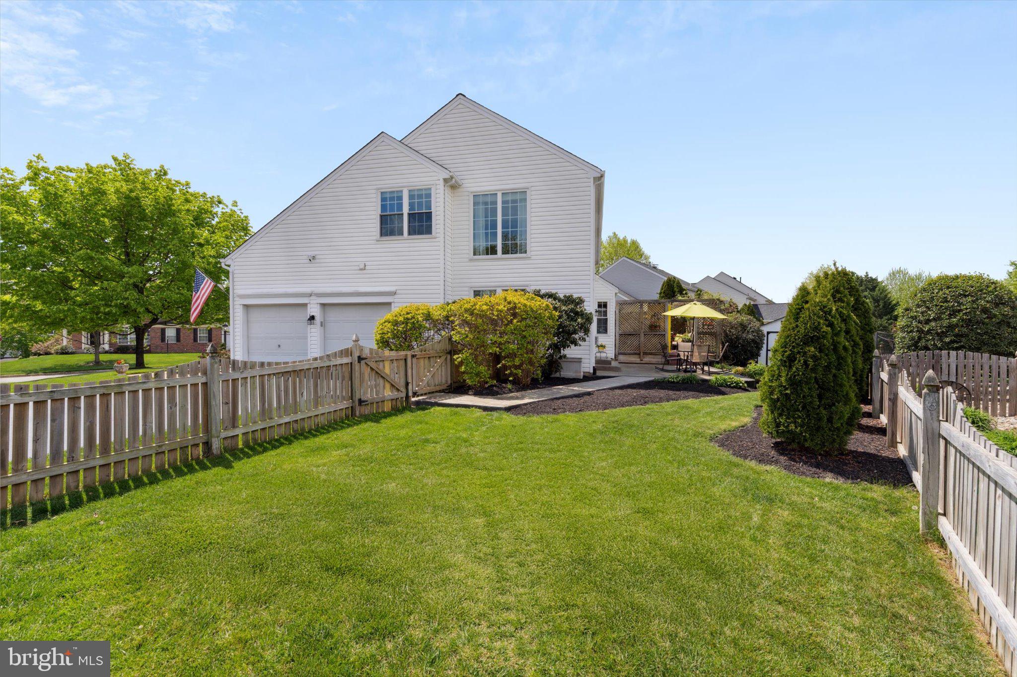 BRIDLEWOOD MANOR - Residential