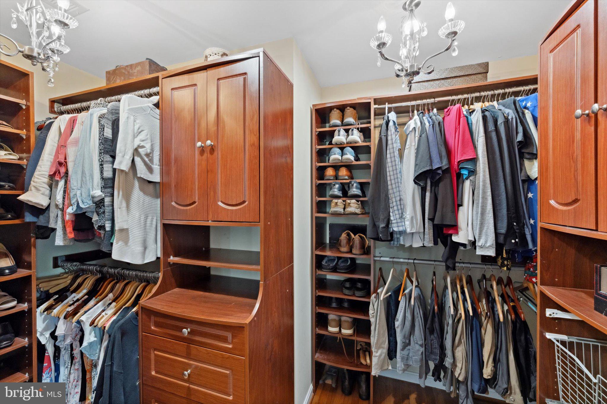 BRIDLEWOOD MANOR - Residential