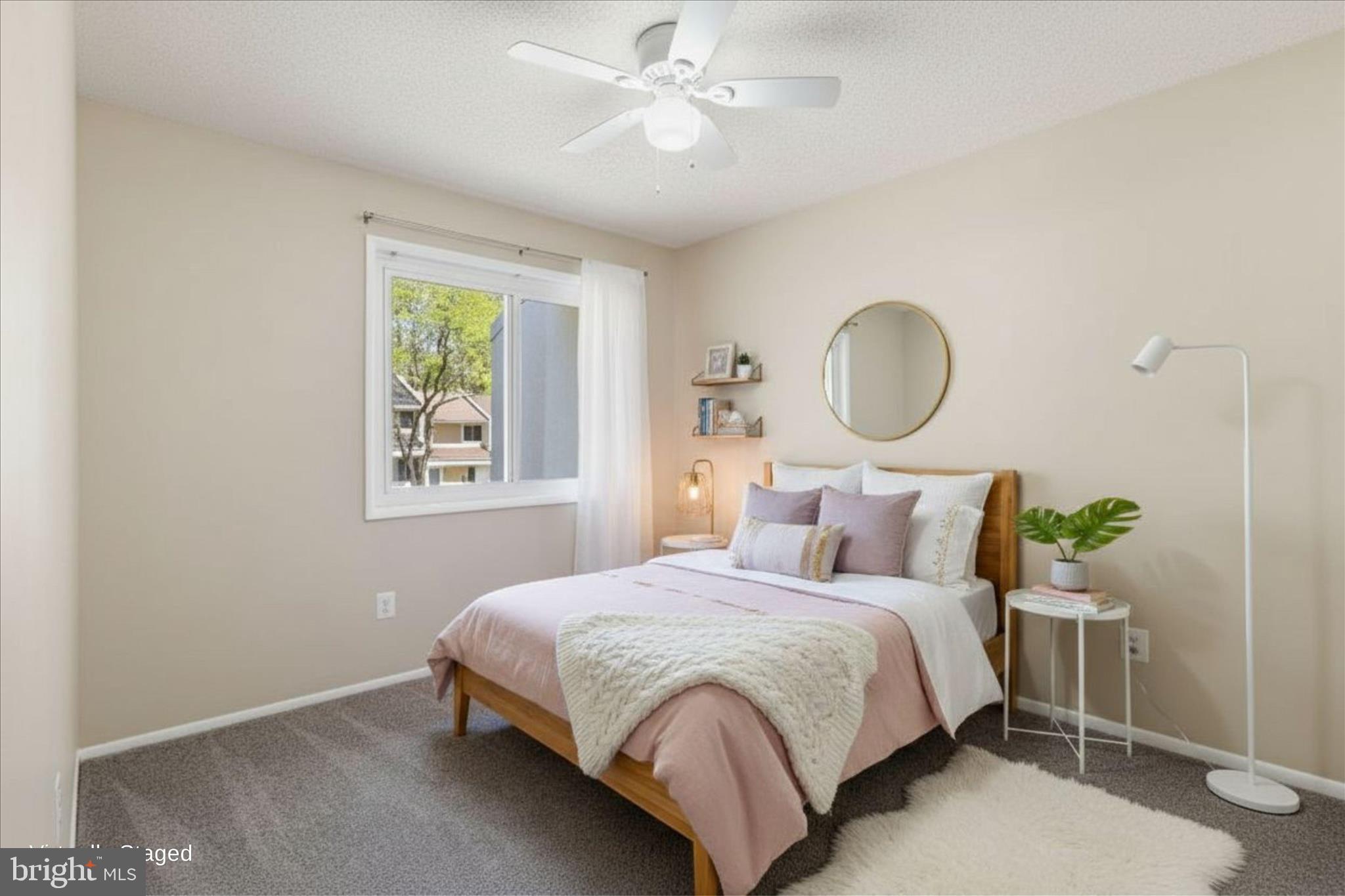 RESTON - Residential