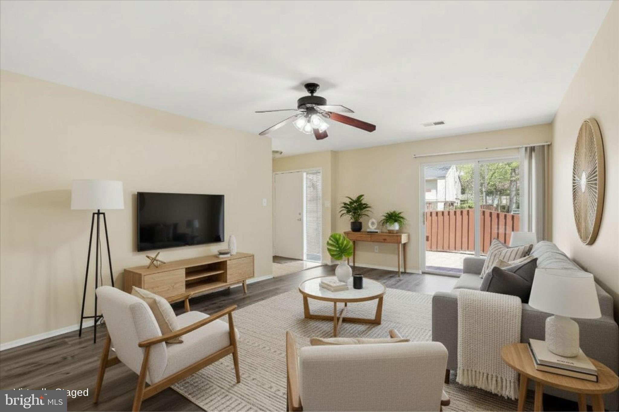 RESTON - Residential