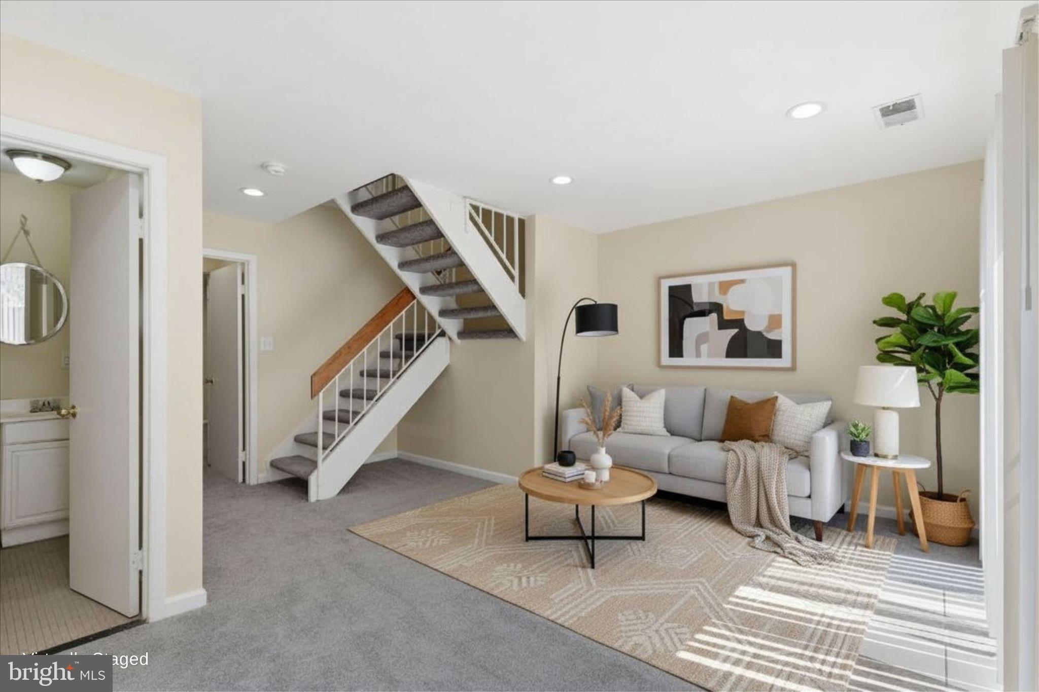 RESTON - Residential