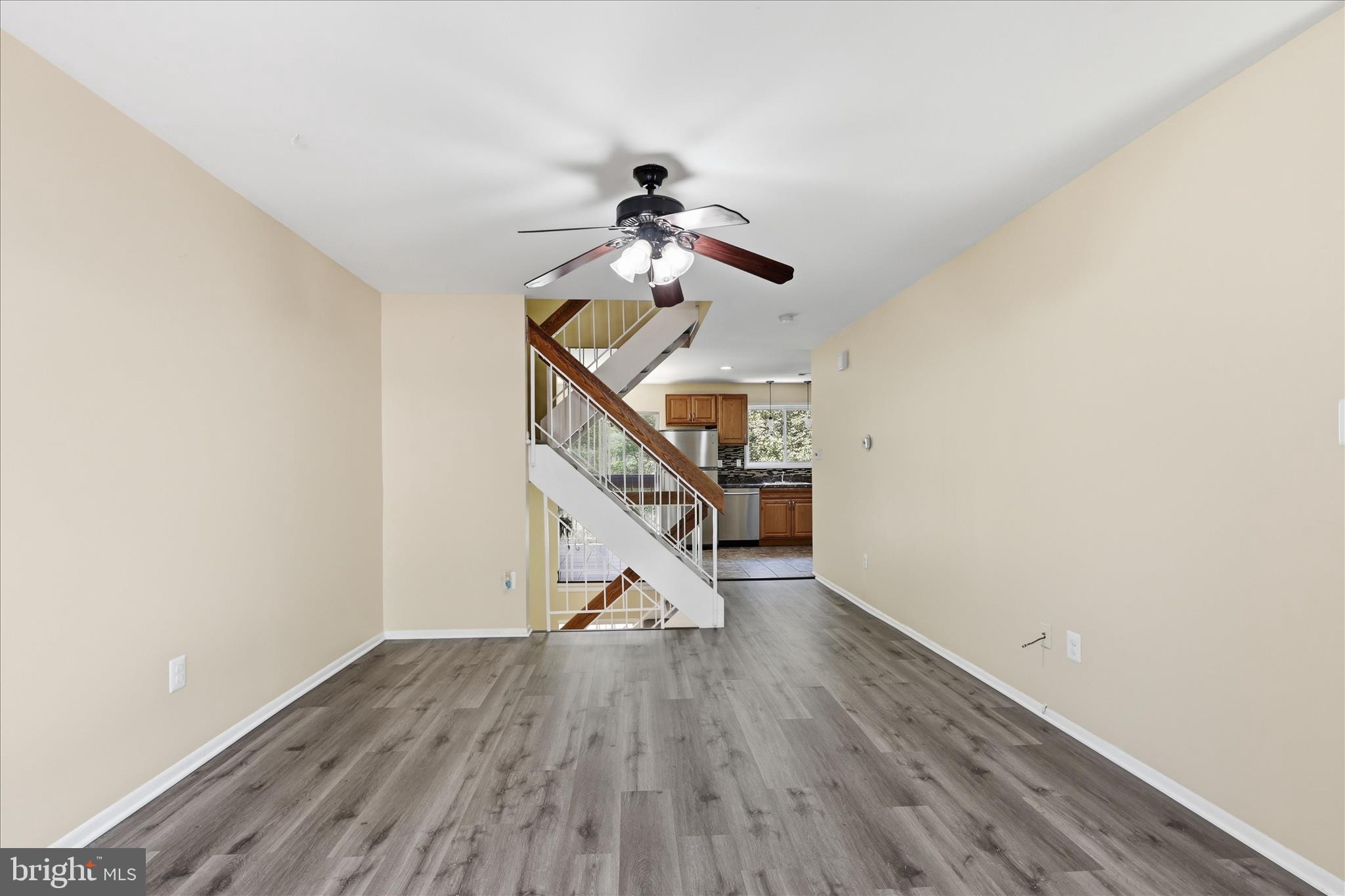 RESTON - Residential