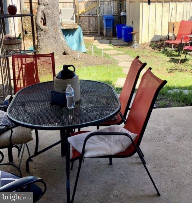 FARMINGDALE ESTATES - Residential