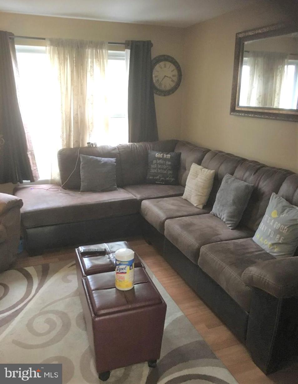 FARMINGDALE ESTATES - Residential