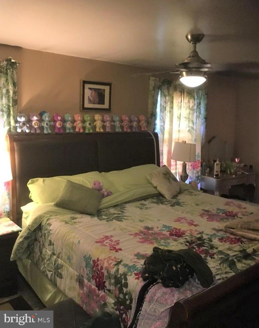 FARMINGDALE ESTATES - Residential