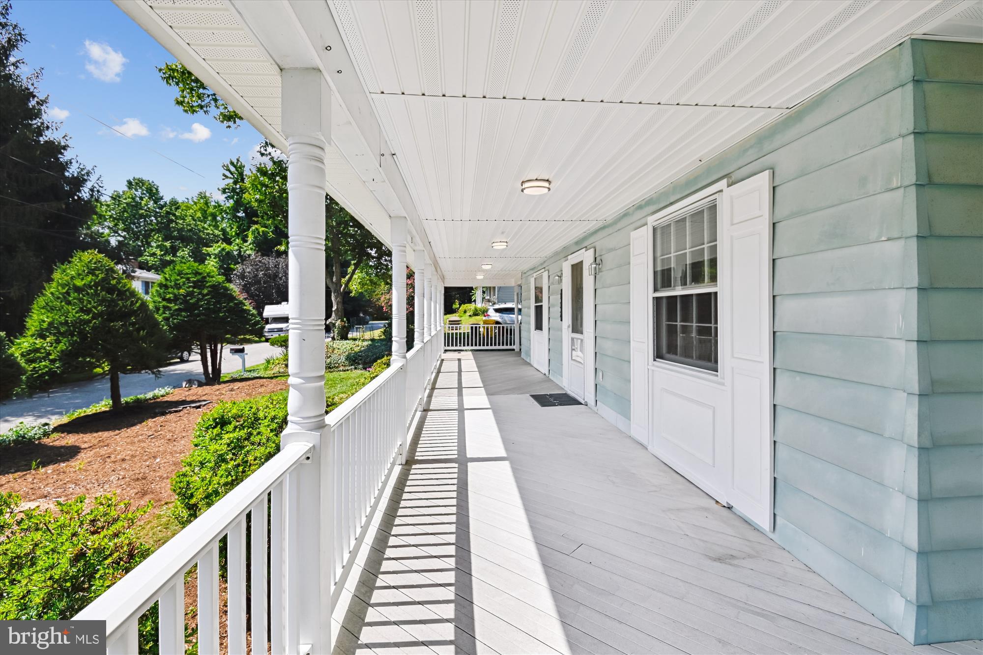 HILLSMERE SHORES - Residential