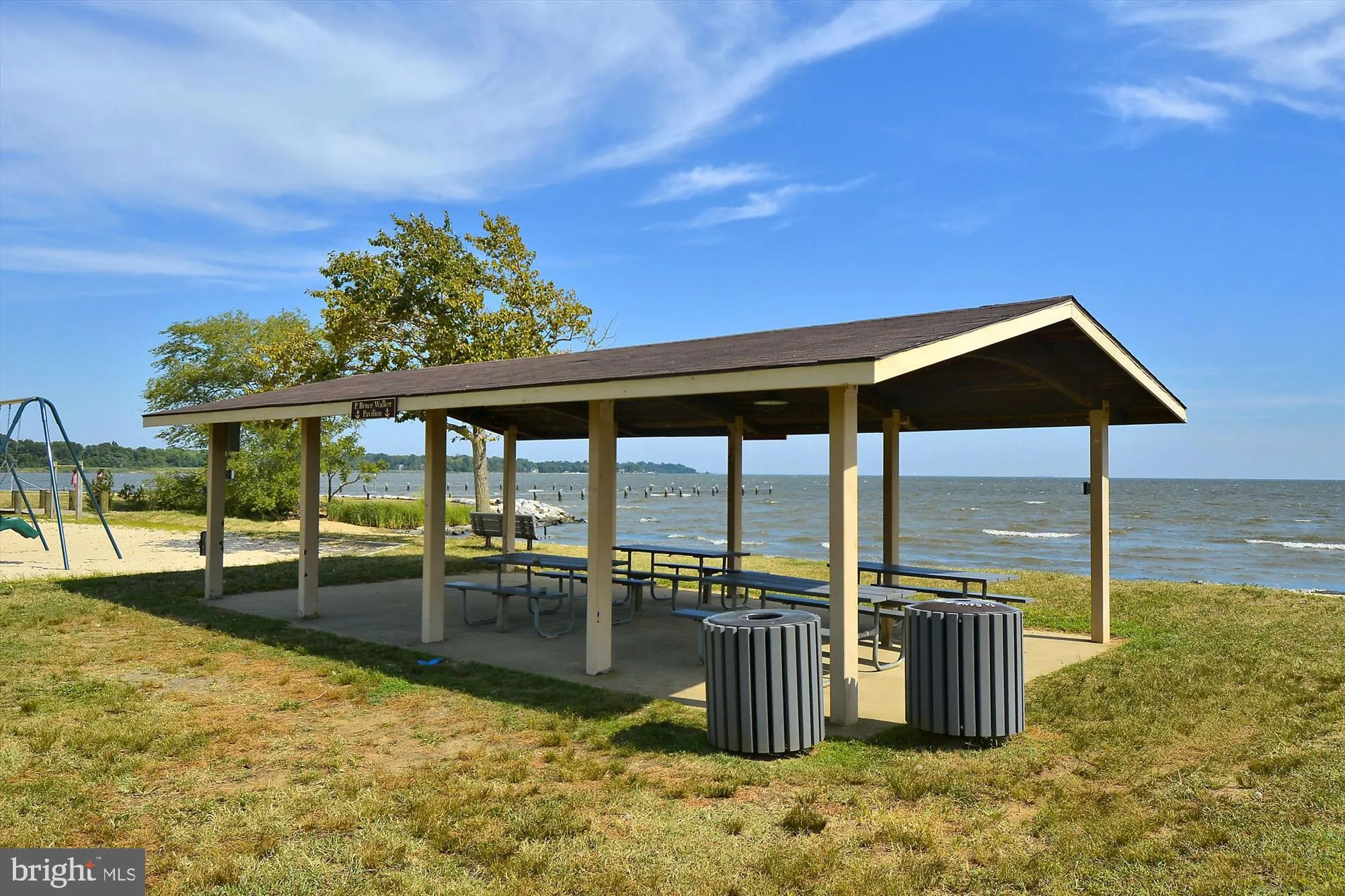 Annapolis, Maryland 21403, United States, 4 Bedrooms Bedrooms, ,2 BathroomsBathrooms,Residential,Pending,191913