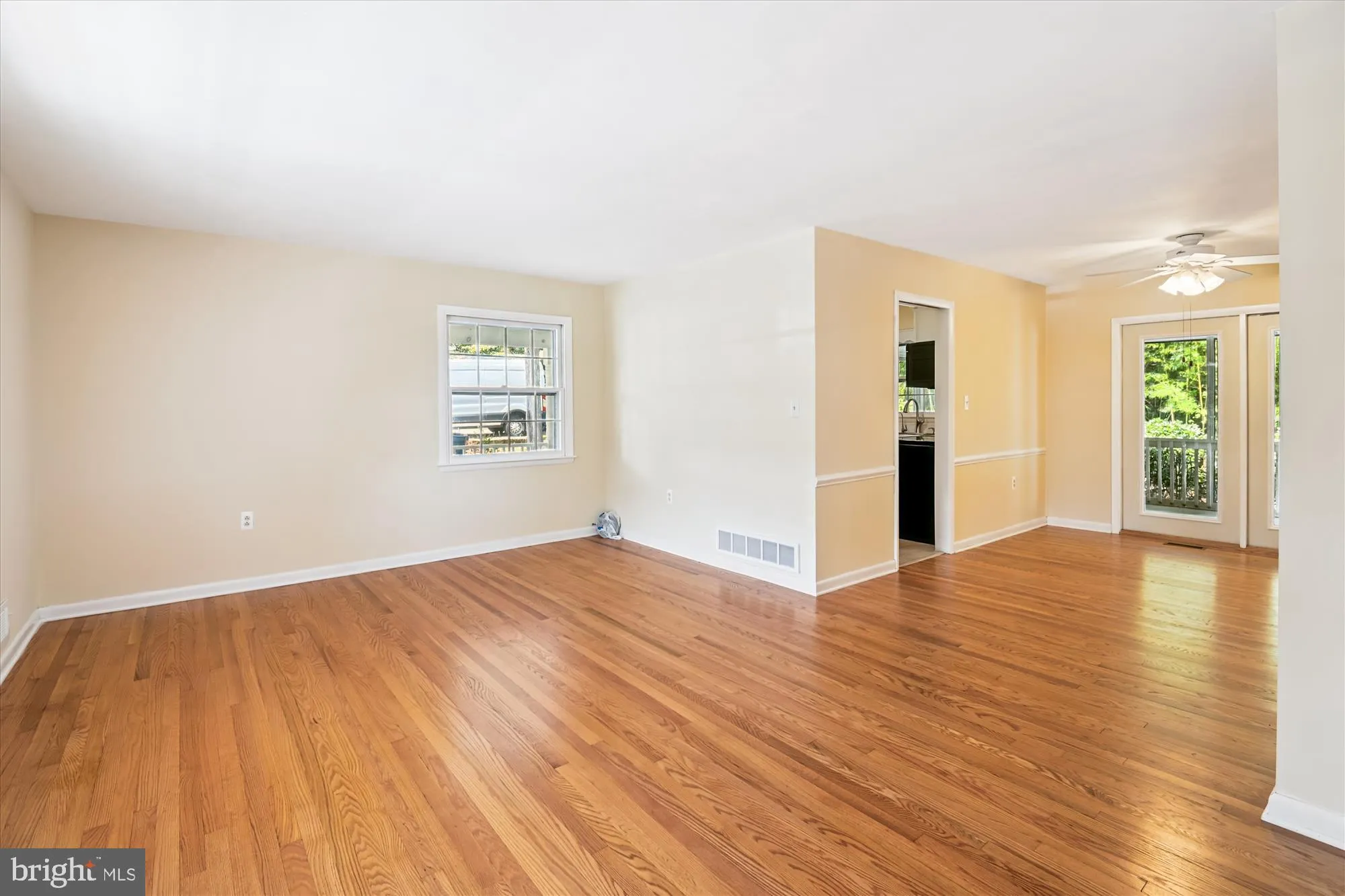 Annapolis, Maryland 21403, United States, 4 Bedrooms Bedrooms, ,2 BathroomsBathrooms,Residential,Pending,191913