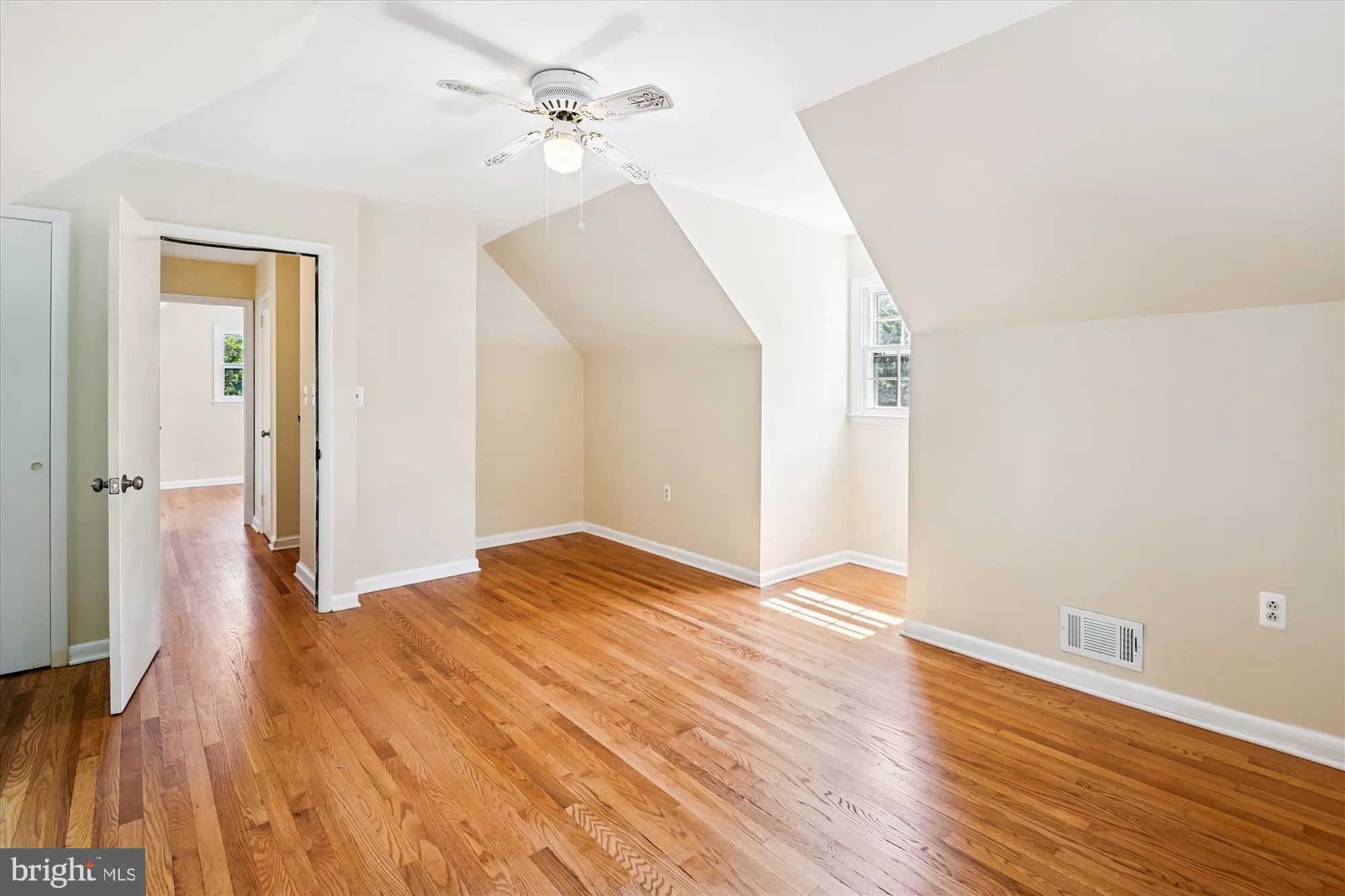 Annapolis, Maryland 21403, United States, 4 Bedrooms Bedrooms, ,2 BathroomsBathrooms,Residential,Pending,191913