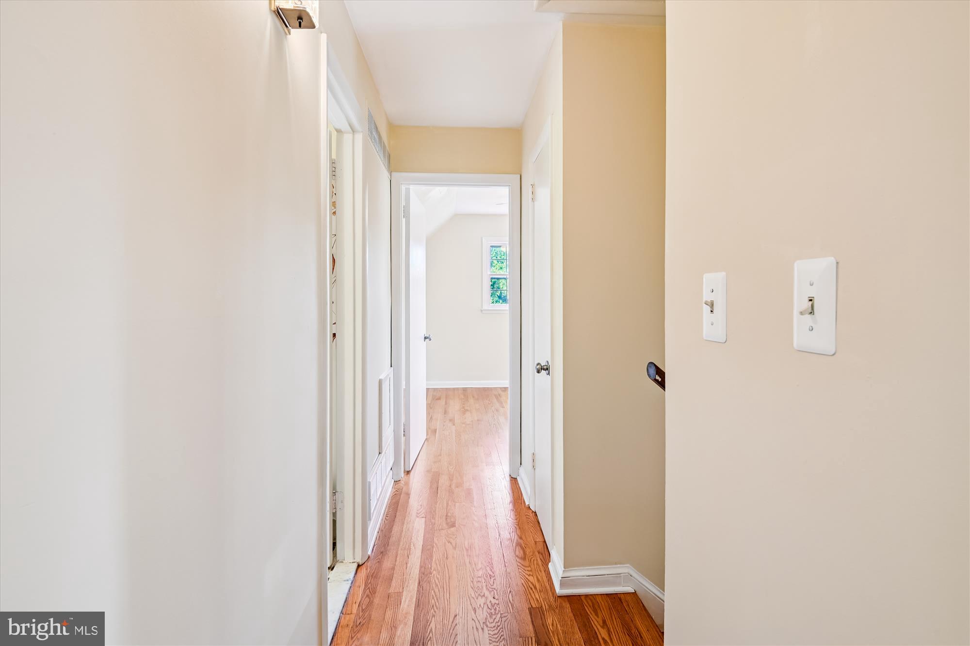 HILLSMERE SHORES - Residential