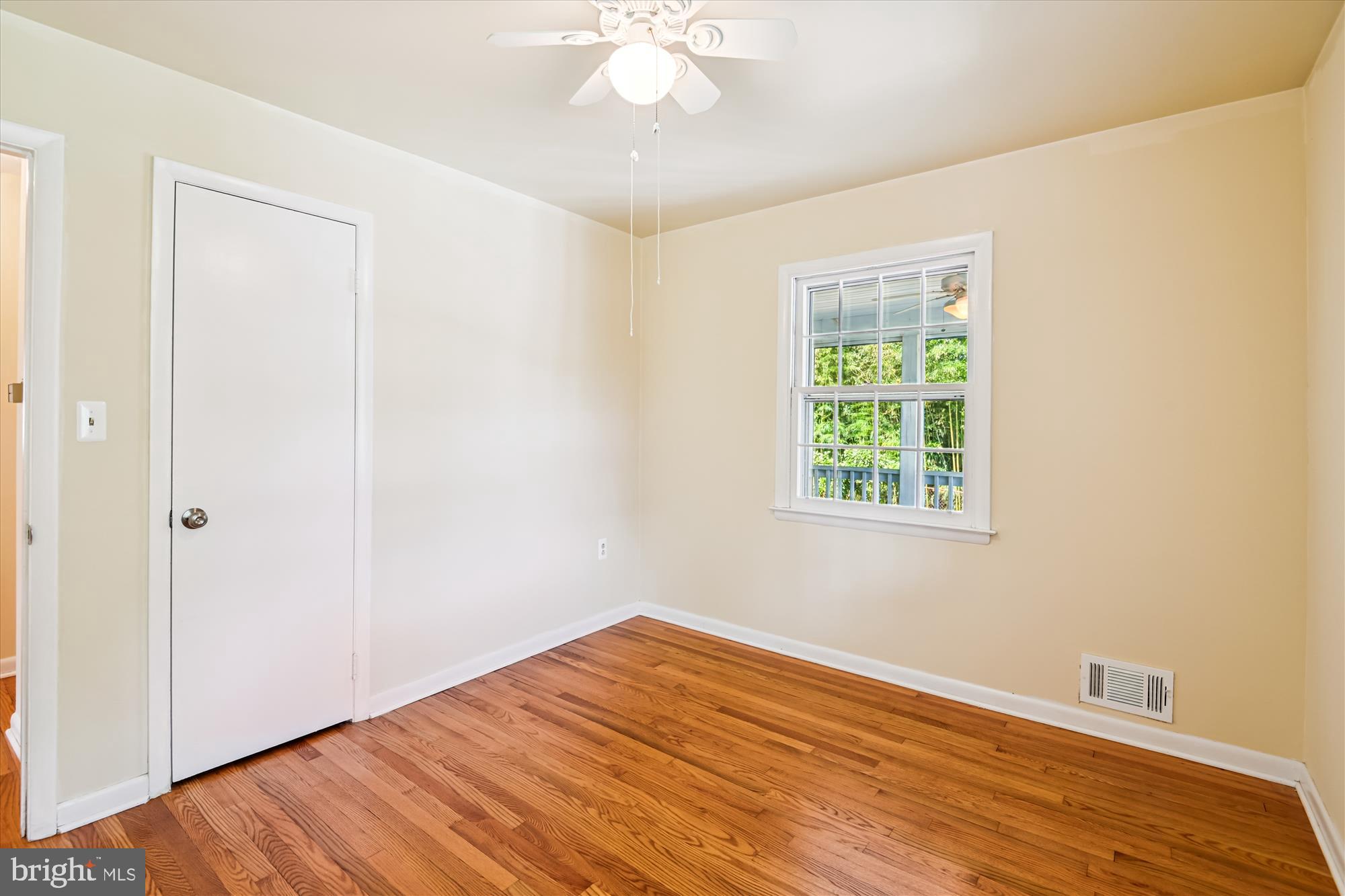 HILLSMERE SHORES - Residential