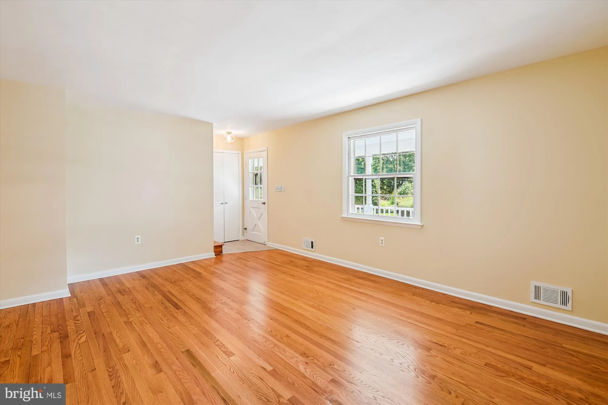 Annapolis, Maryland 21403, United States, 4 Bedrooms Bedrooms, ,2 BathroomsBathrooms,Residential,Pending,191913