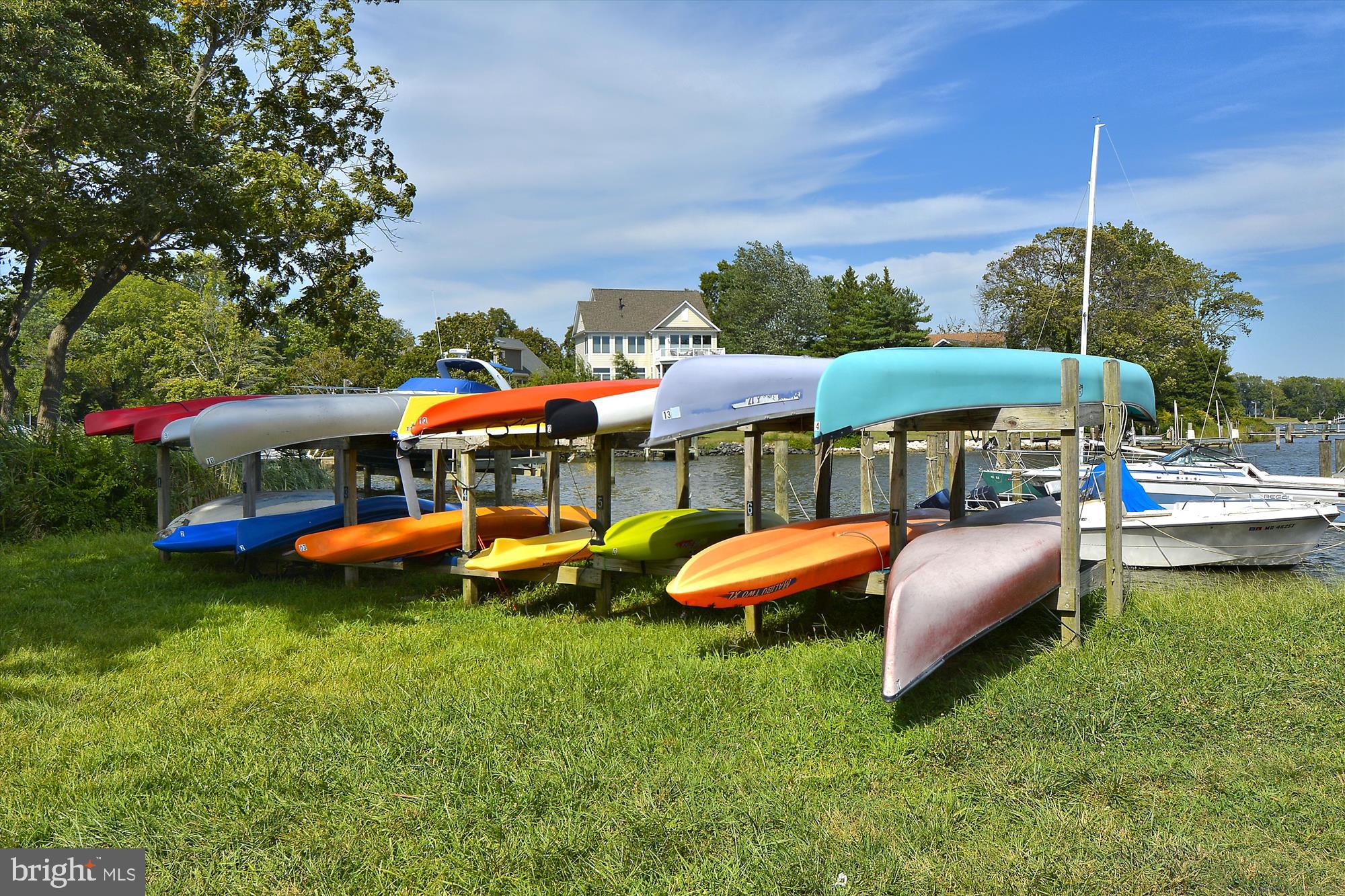 HILLSMERE SHORES - Residential