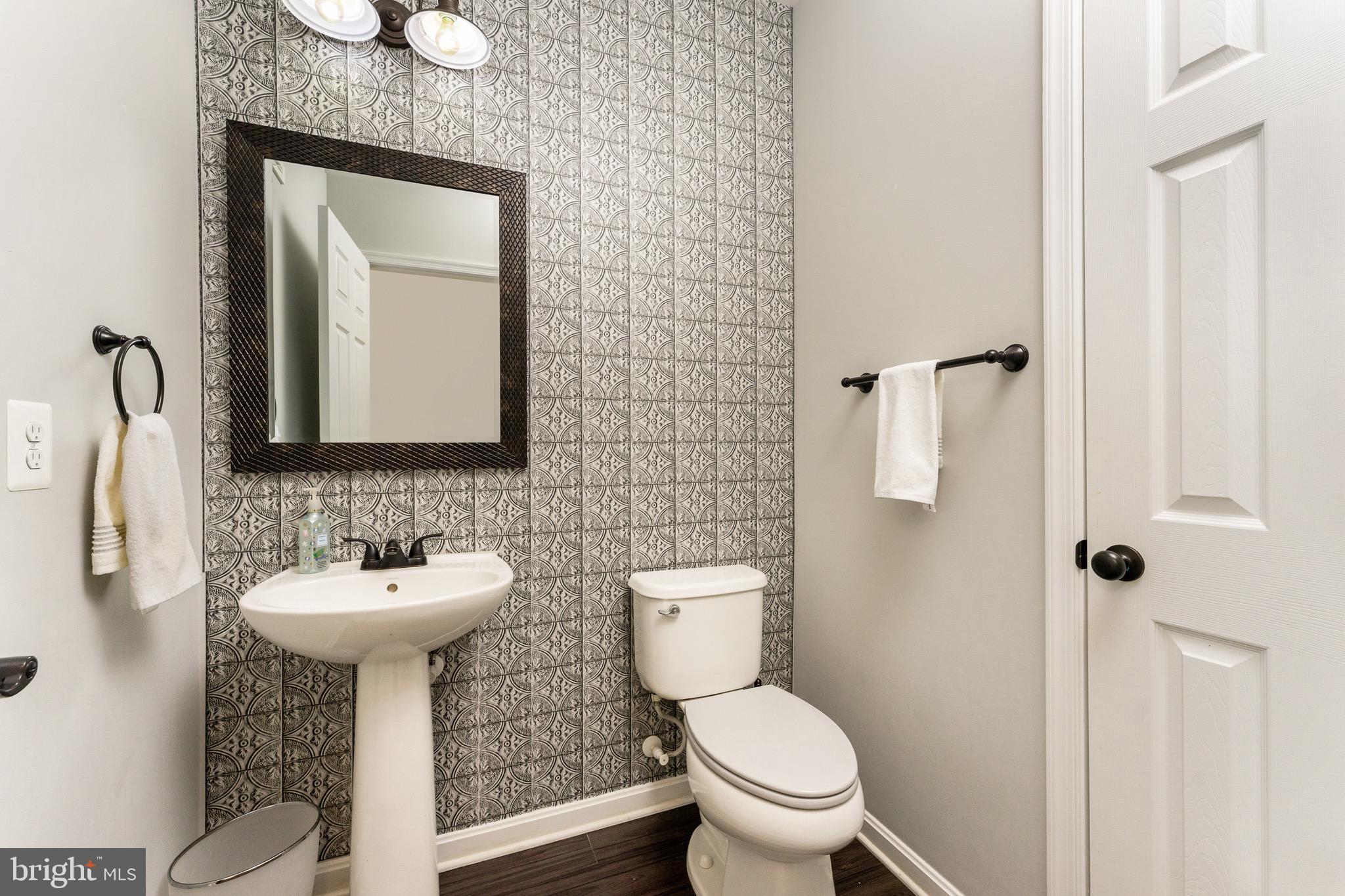 LEE SQUARE - Residential