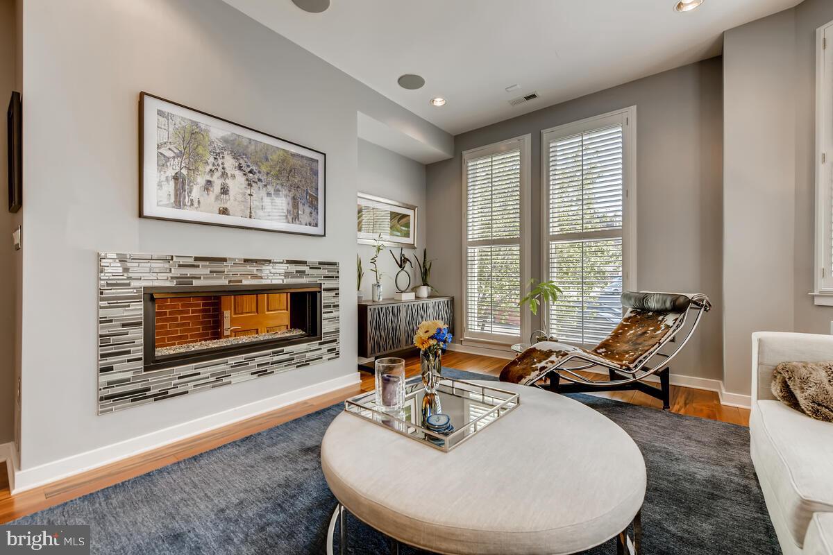 MOUNT VERNON PLACE HISTORIC DISTRICT - Residential