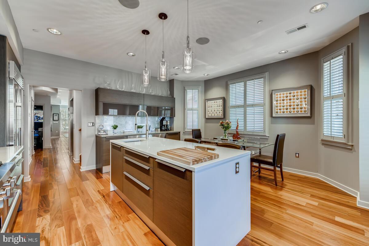 MOUNT VERNON PLACE HISTORIC DISTRICT - Residential