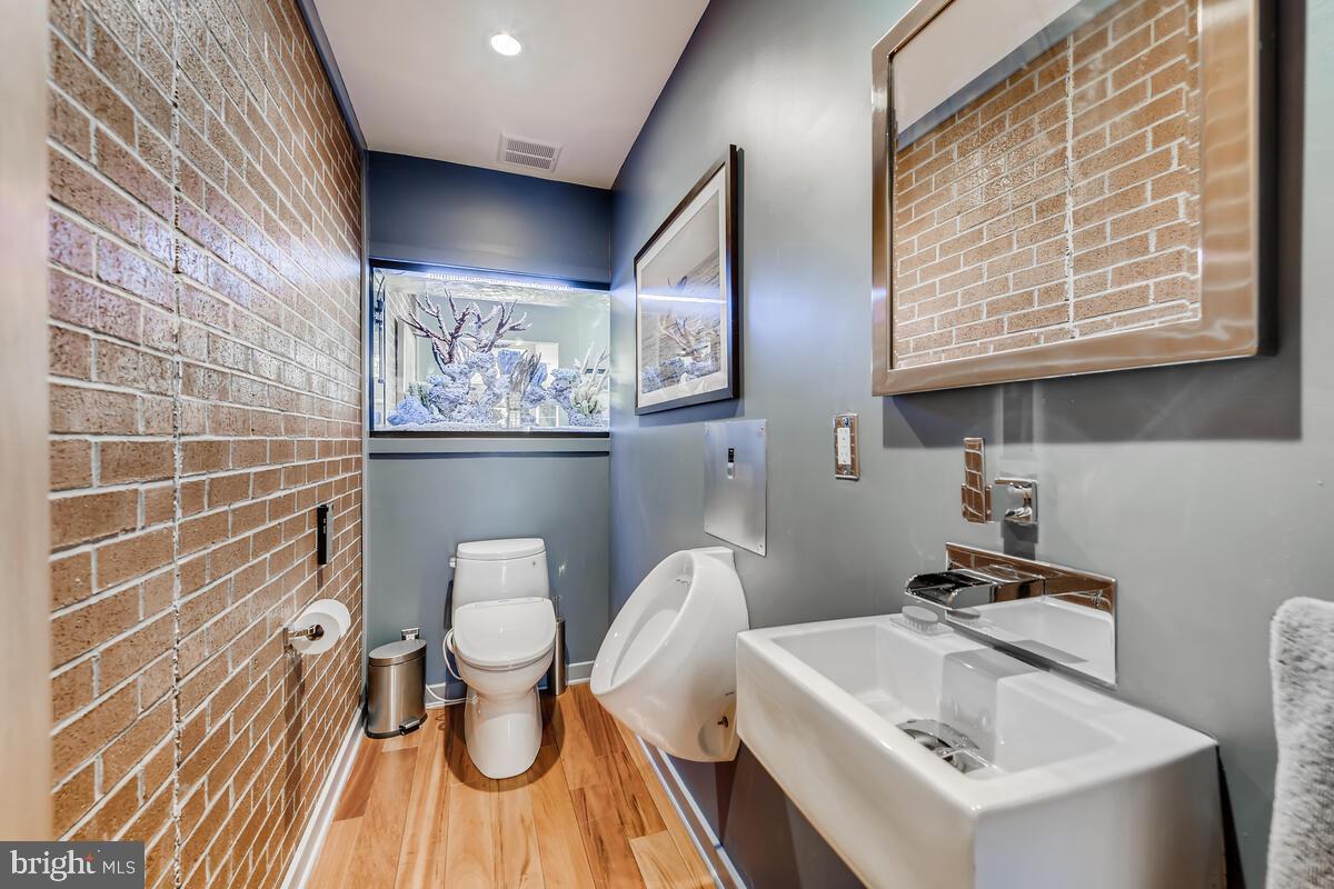 MOUNT VERNON PLACE HISTORIC DISTRICT - Residential