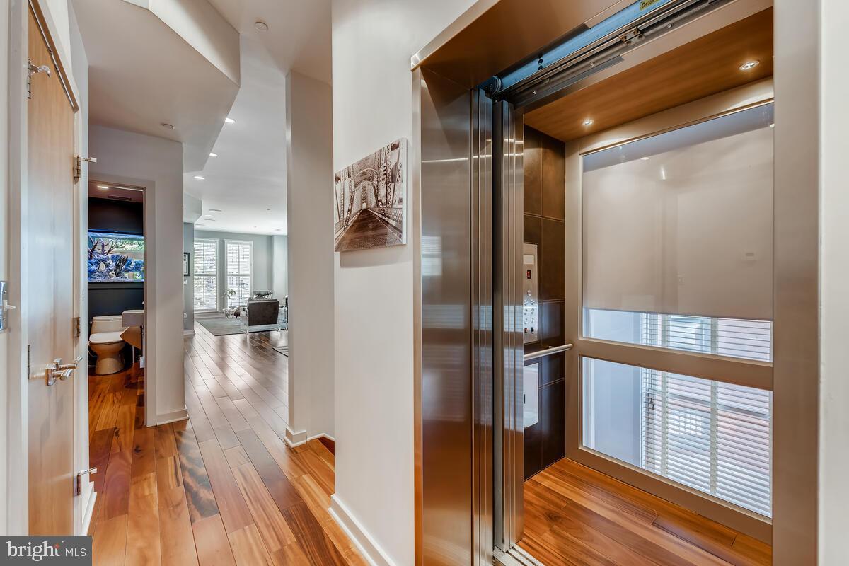 MOUNT VERNON PLACE HISTORIC DISTRICT - Residential