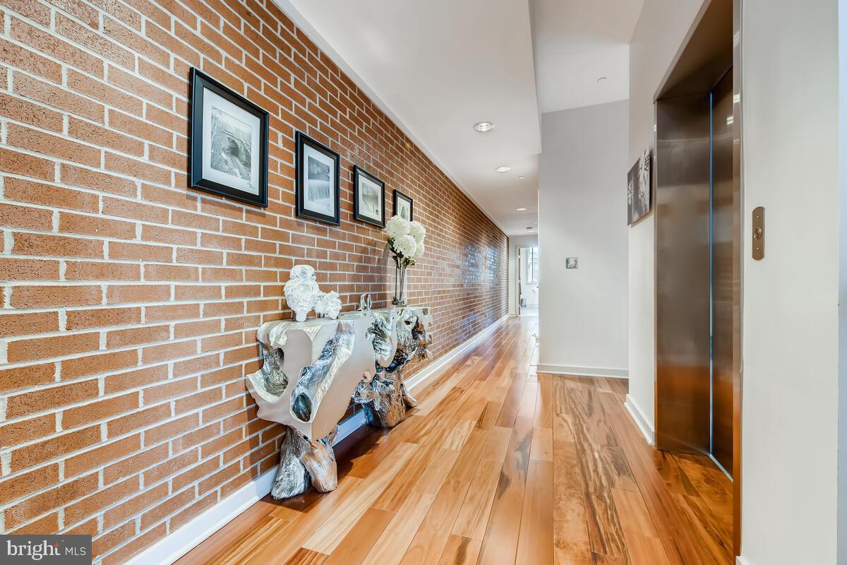 MOUNT VERNON PLACE HISTORIC DISTRICT - Residential