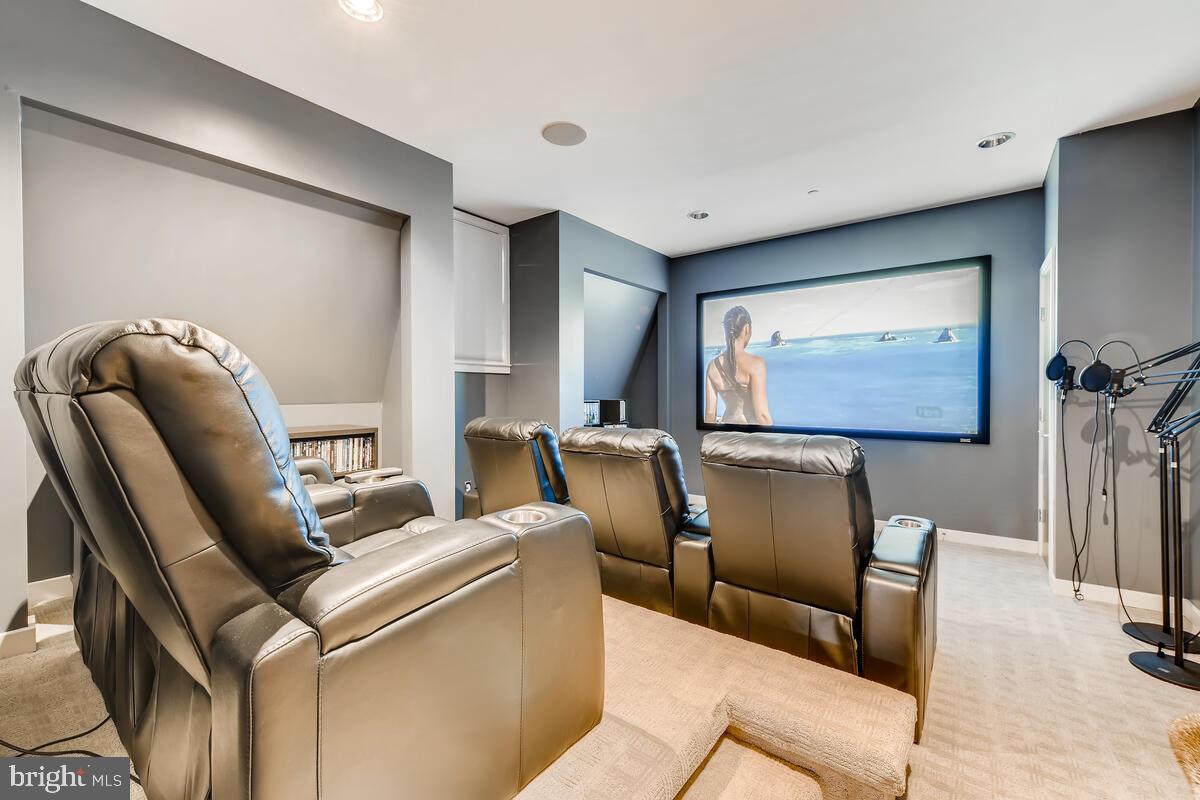 MOUNT VERNON PLACE HISTORIC DISTRICT - Residential