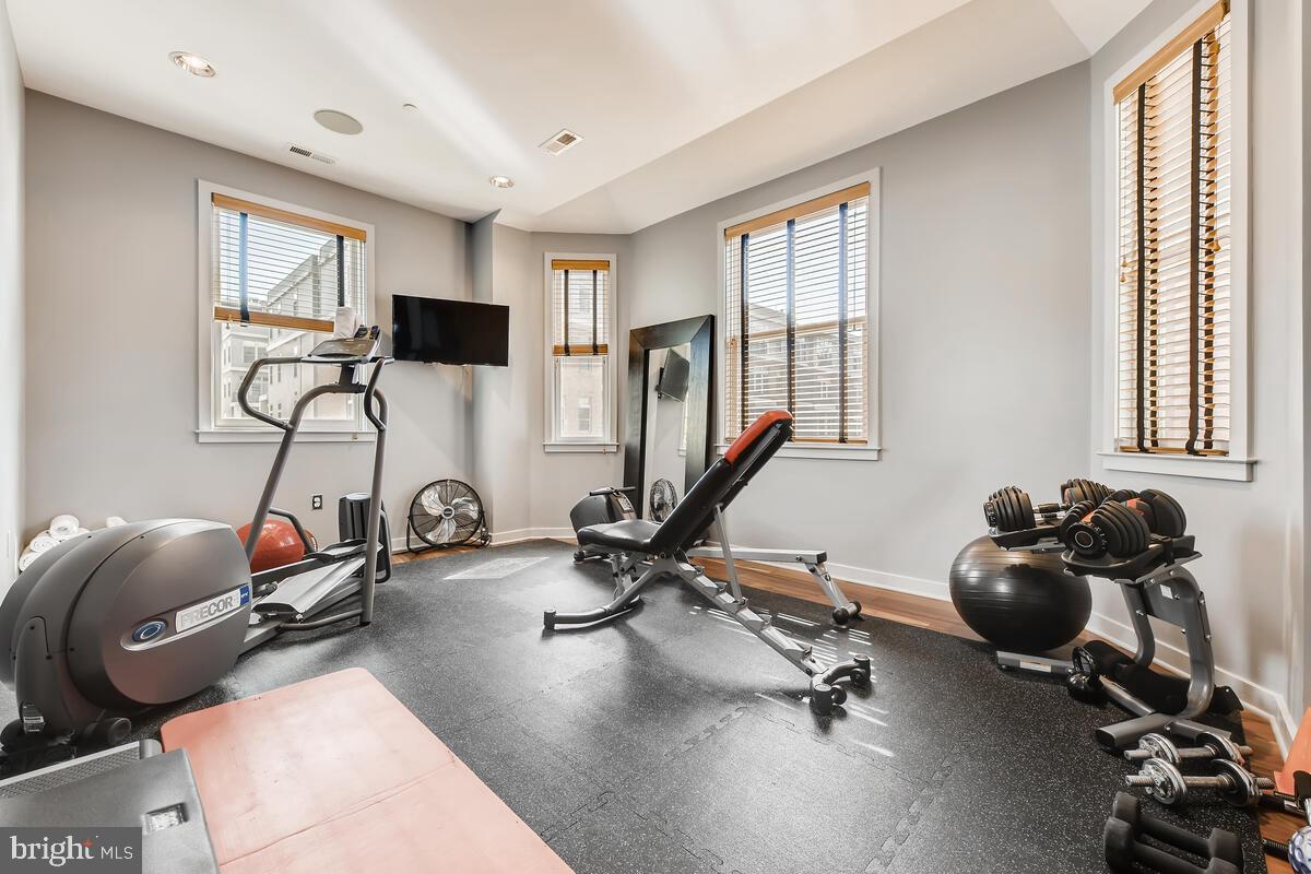 MOUNT VERNON PLACE HISTORIC DISTRICT - Residential