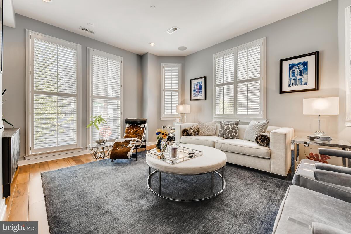 MOUNT VERNON PLACE HISTORIC DISTRICT - Residential