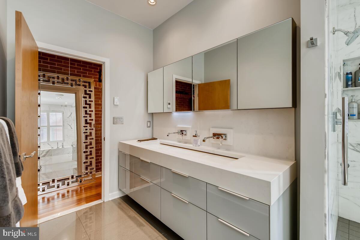 MOUNT VERNON PLACE HISTORIC DISTRICT - Residential