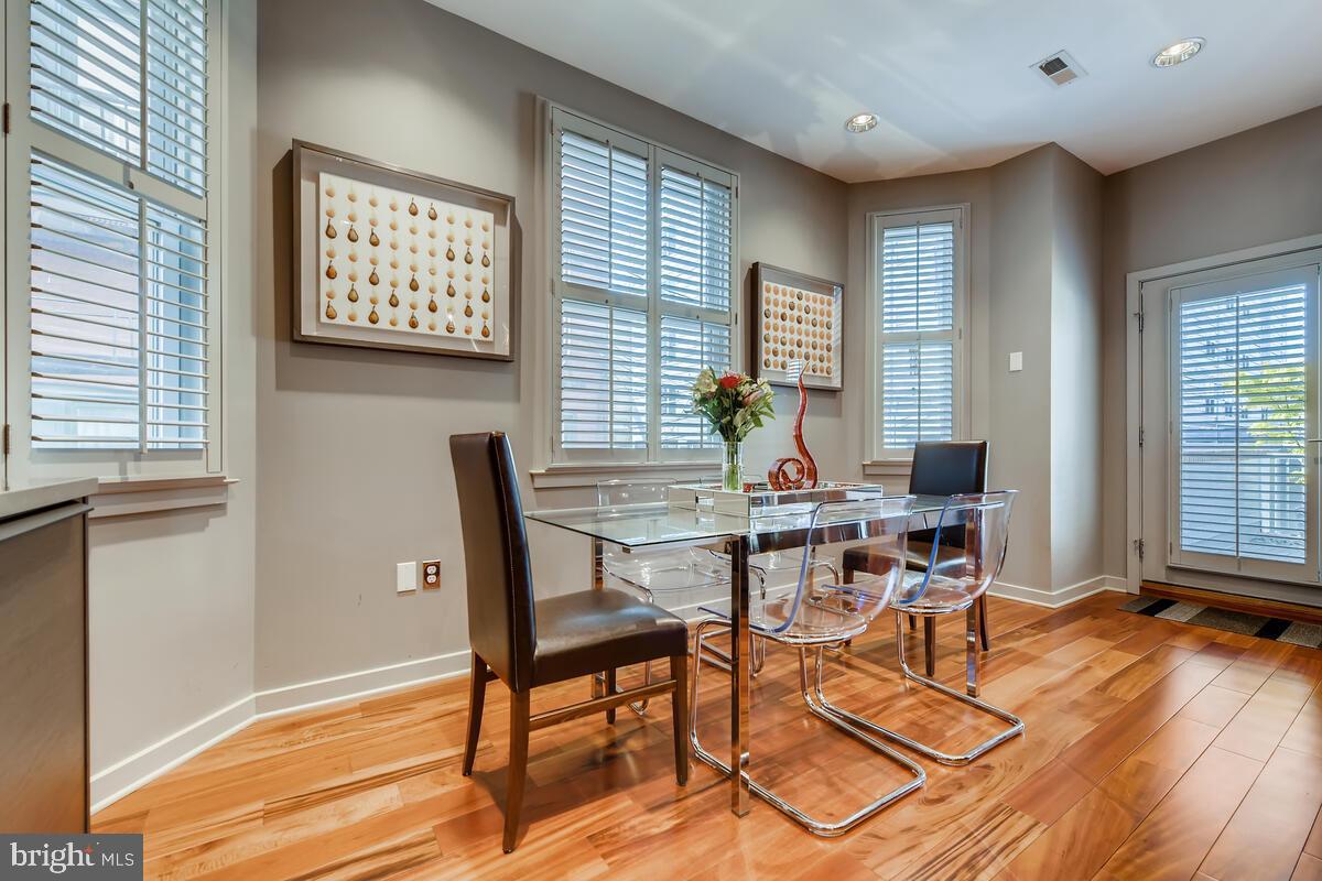 MOUNT VERNON PLACE HISTORIC DISTRICT - Residential