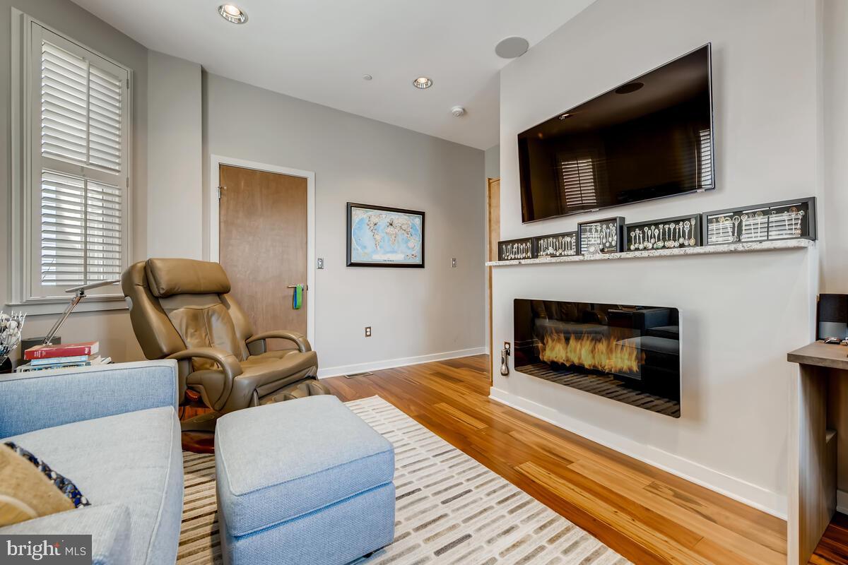 MOUNT VERNON PLACE HISTORIC DISTRICT - Residential