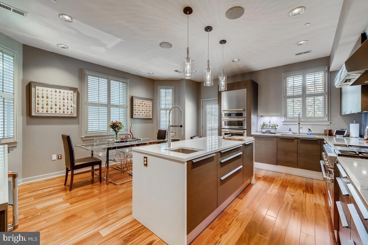 MOUNT VERNON PLACE HISTORIC DISTRICT - Residential