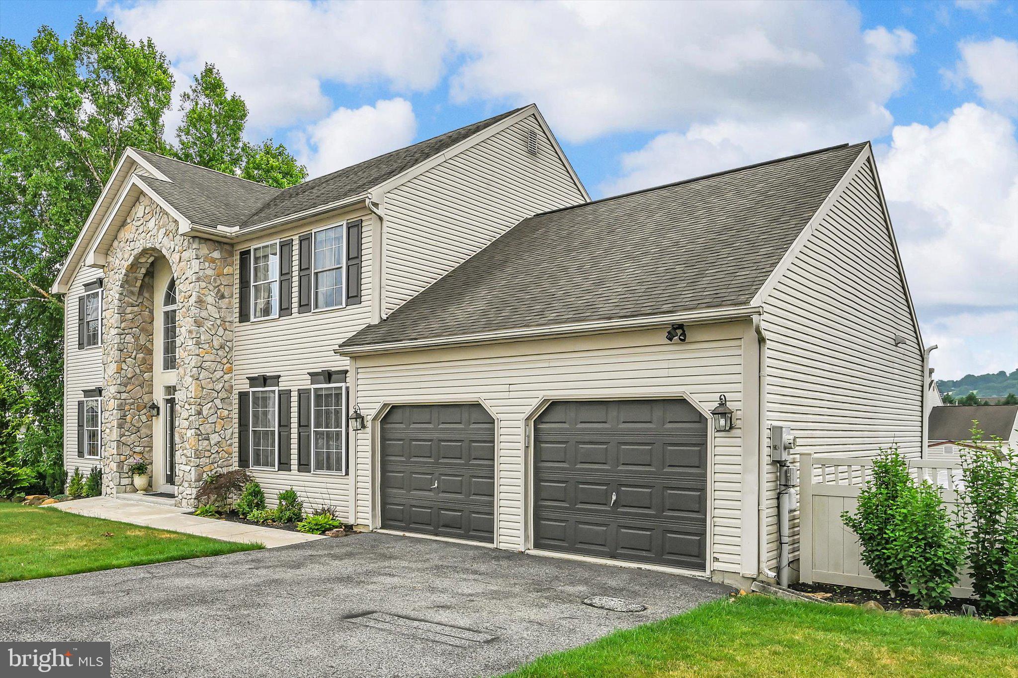 21 SHELLY DRIVE