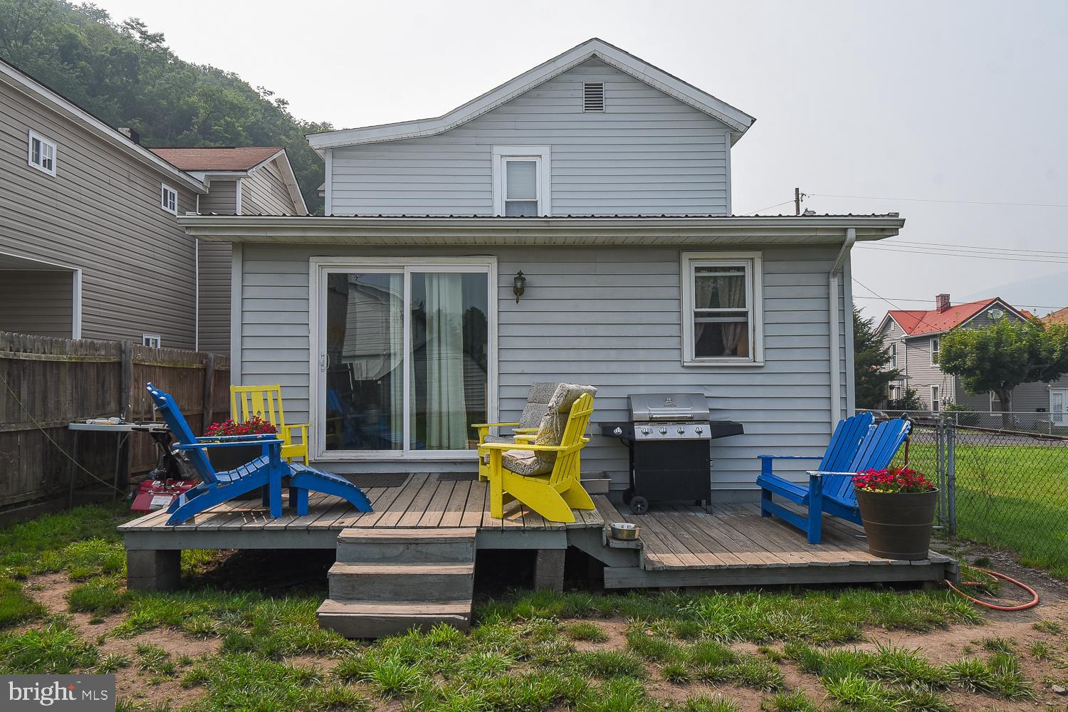 WEST END - Residential