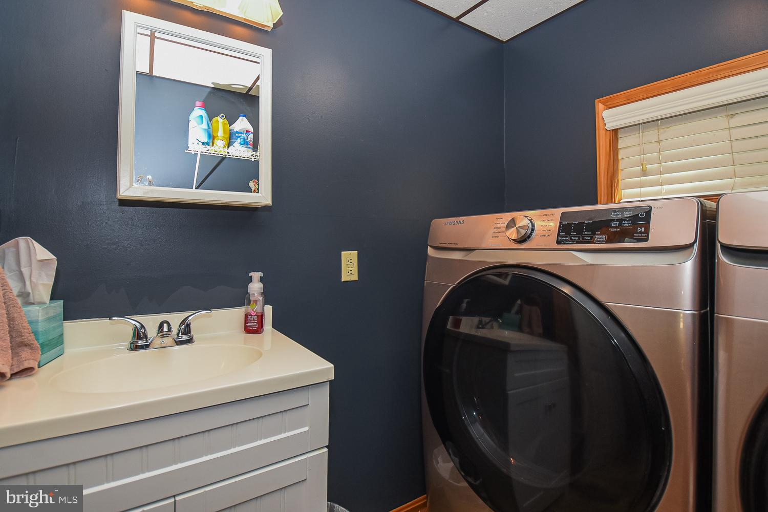 WEST END - Residential