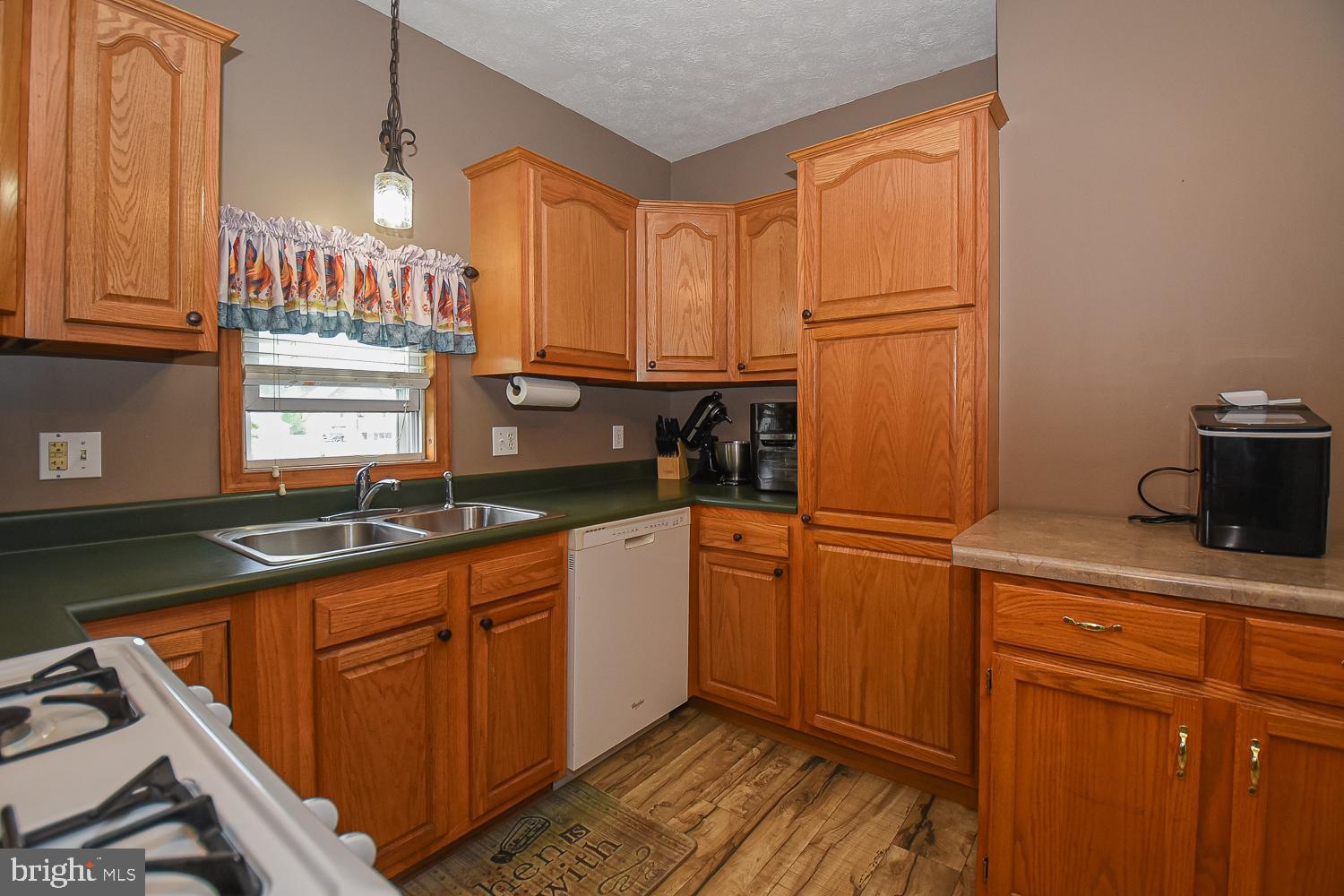 WEST END - Residential