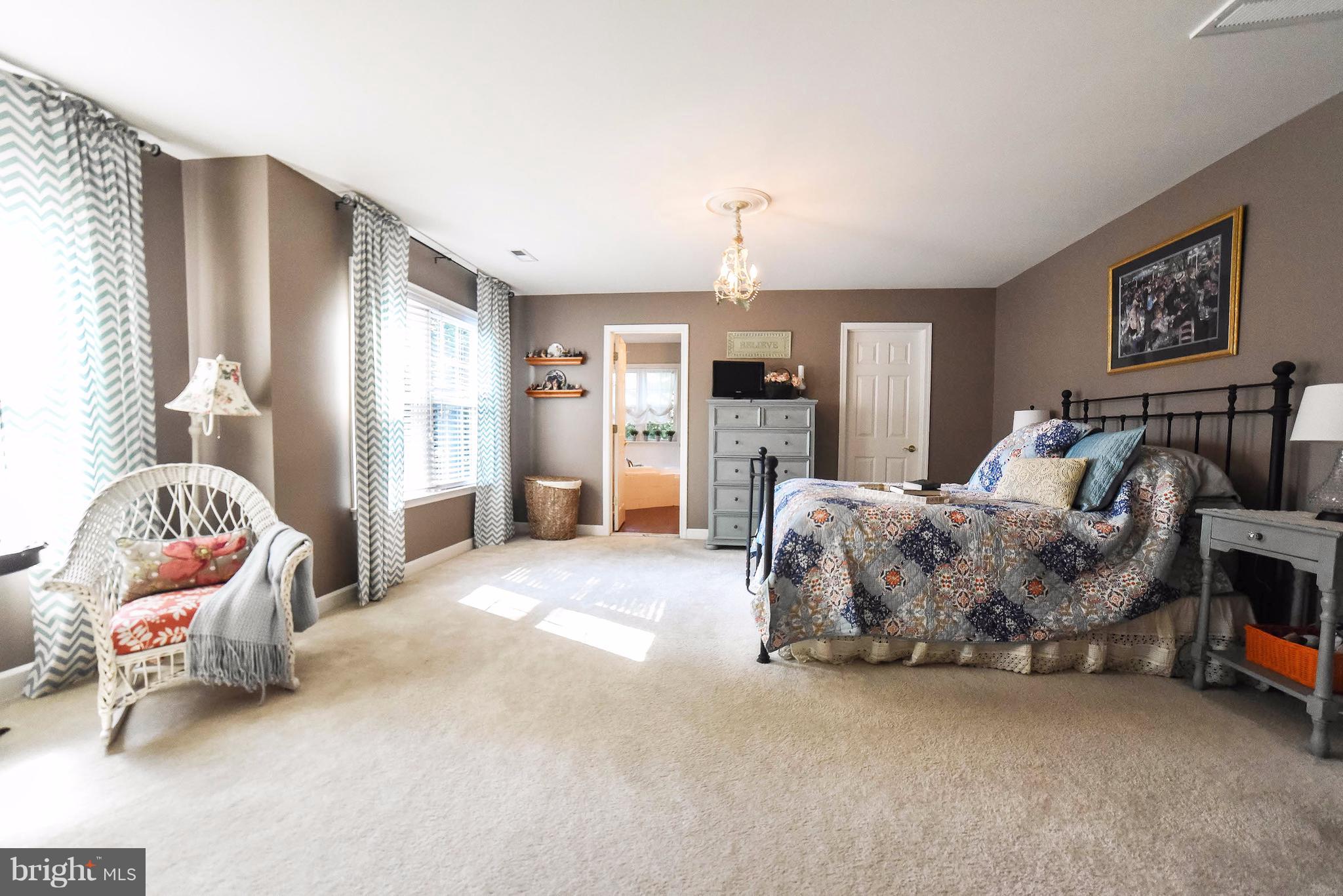 ACADEMY HILLS - Residential