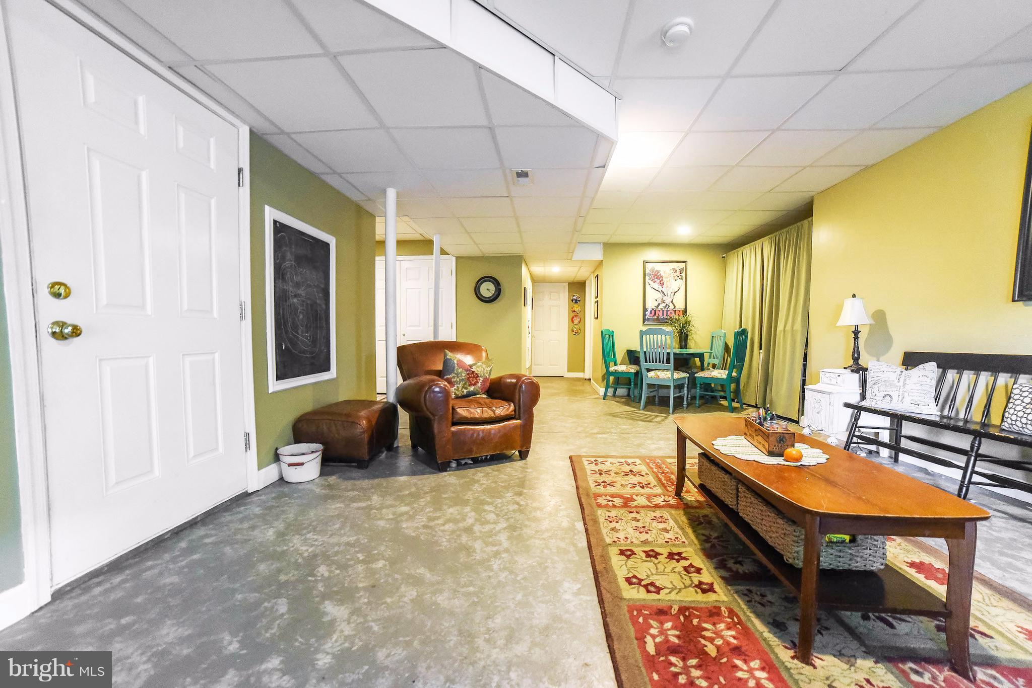 ACADEMY HILLS - Residential