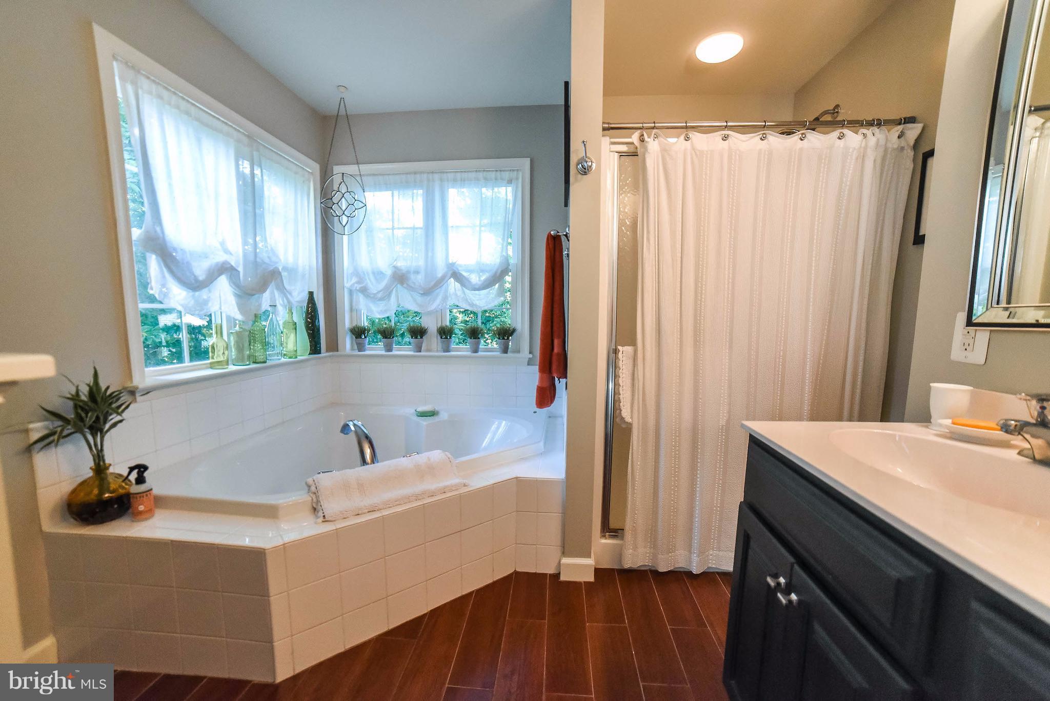 ACADEMY HILLS - Residential