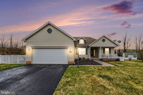 183 N ALPINE DRIVE YORK PA 17408