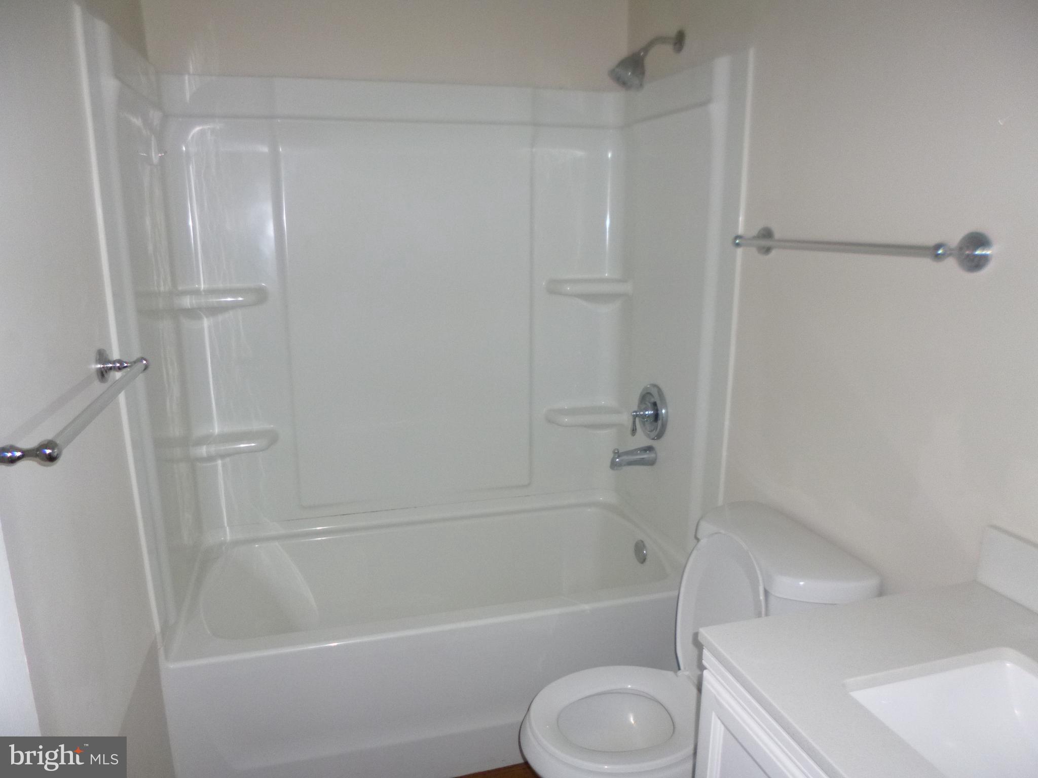 CAROLINE PINES - Residential