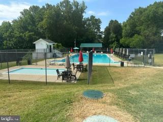 CAROLINE PINES - Residential