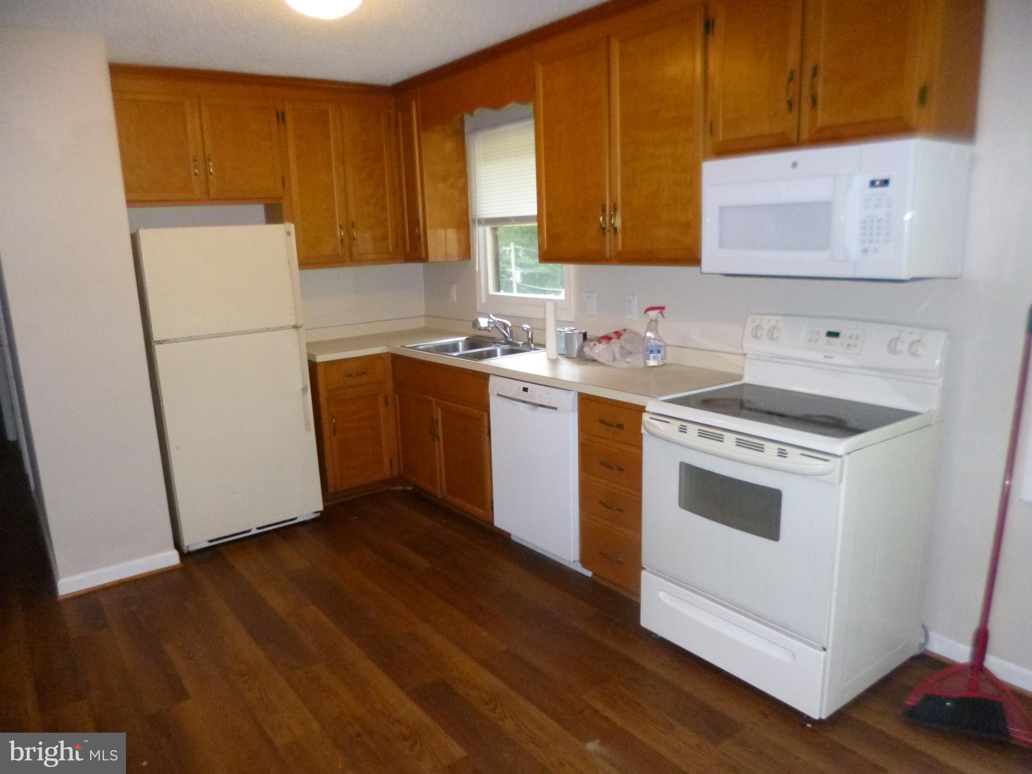 CAROLINE PINES - Residential