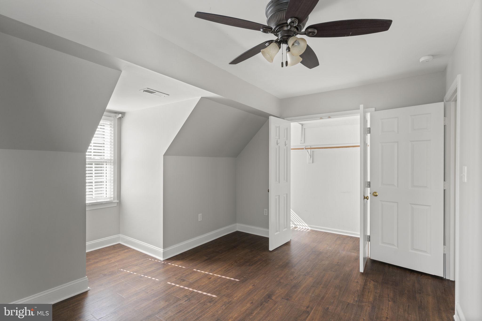 WOODSIDE - Residential Income