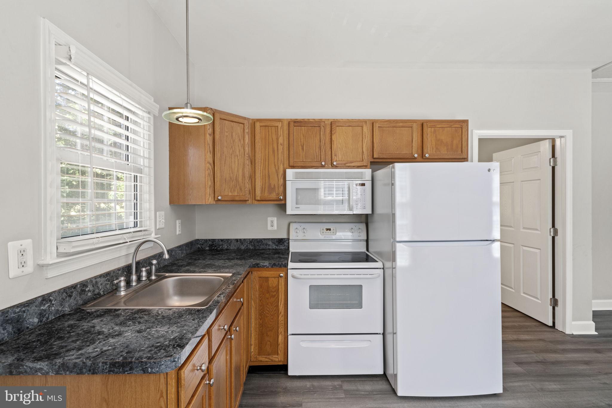 WOODSIDE - Residential Income