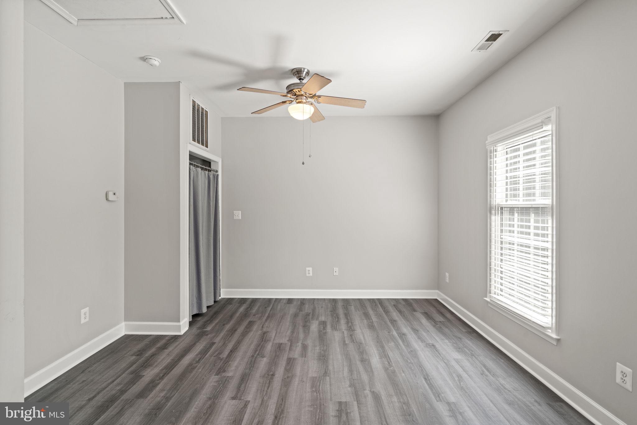 WOODSIDE - Residential Income