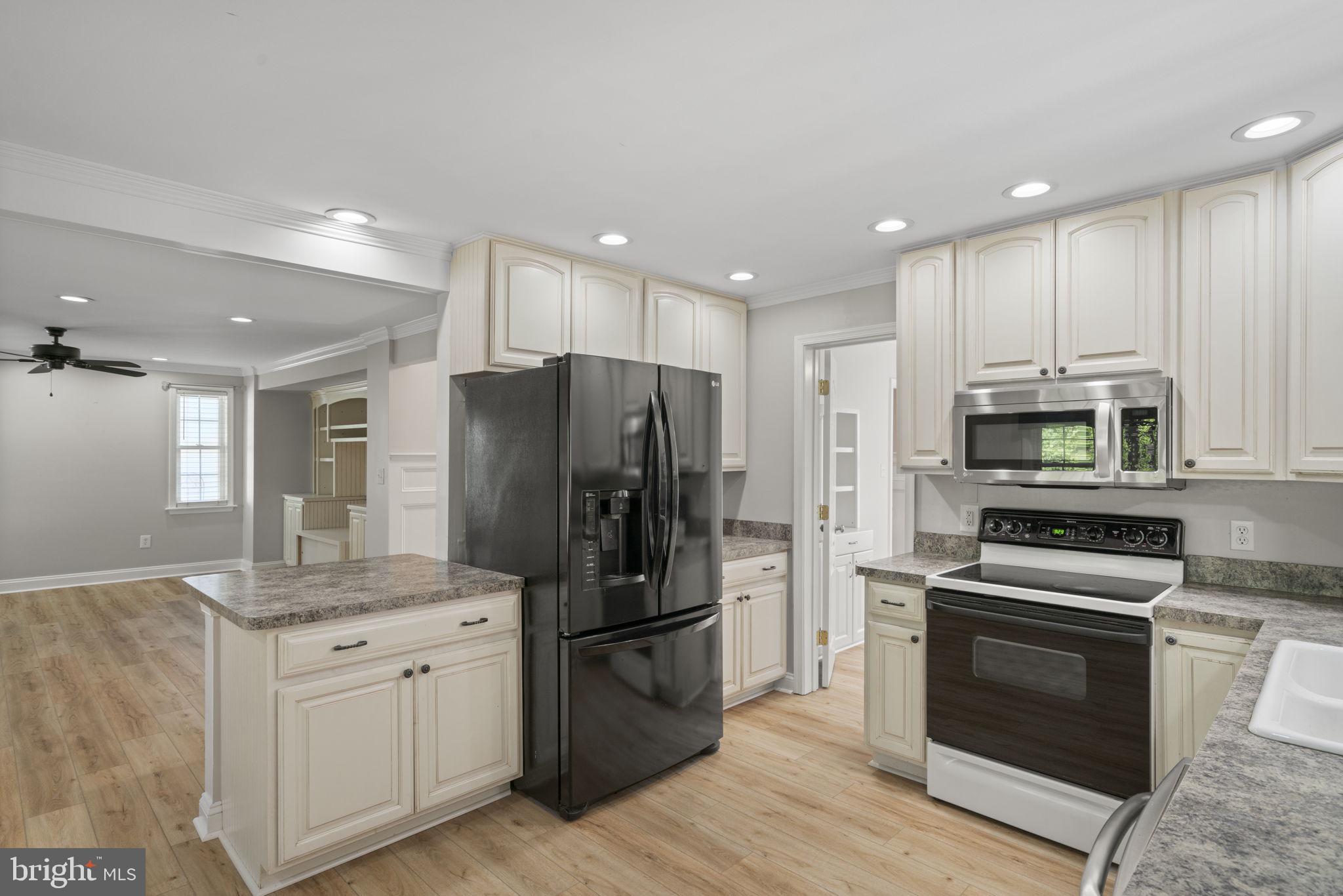 WOODSIDE - Residential Income