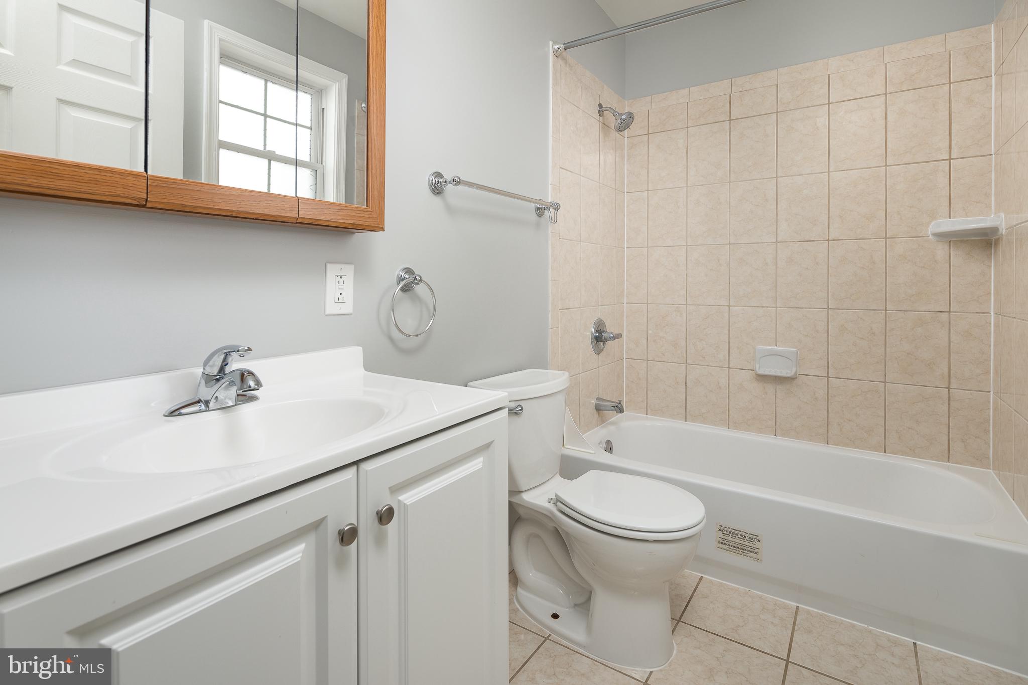 SOUTHGATE - Residential Lease