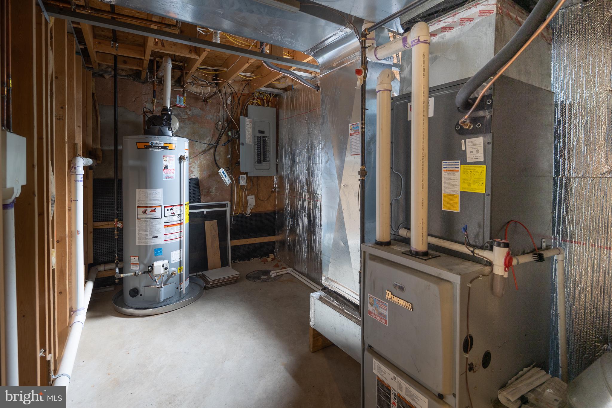 SOUTHGATE - Residential Lease