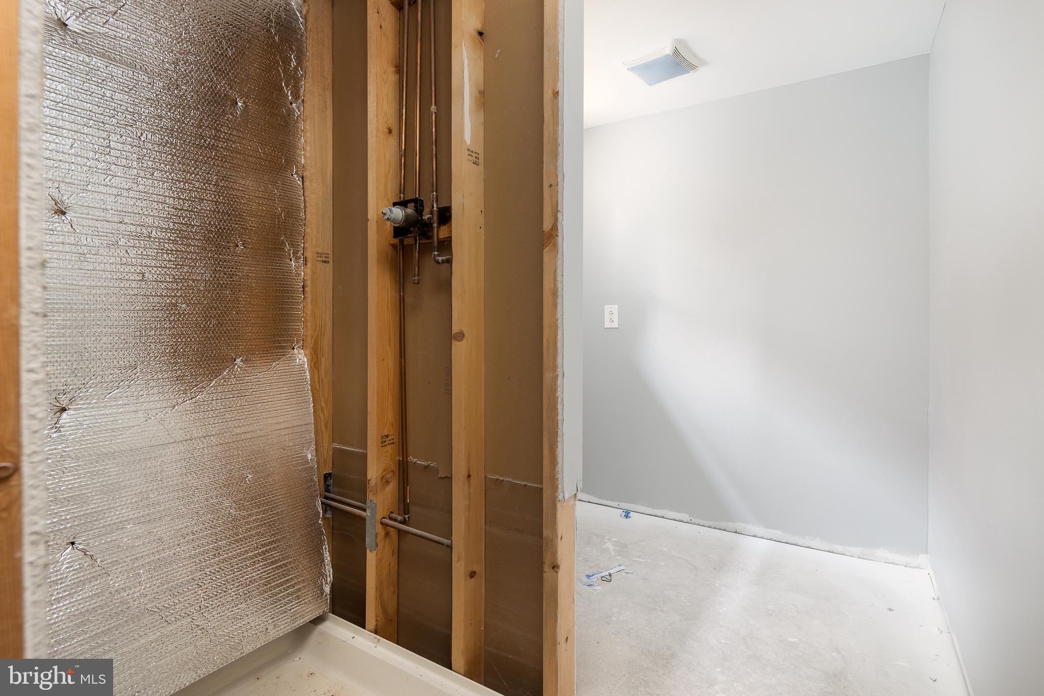 SOUTHGATE - Residential Lease