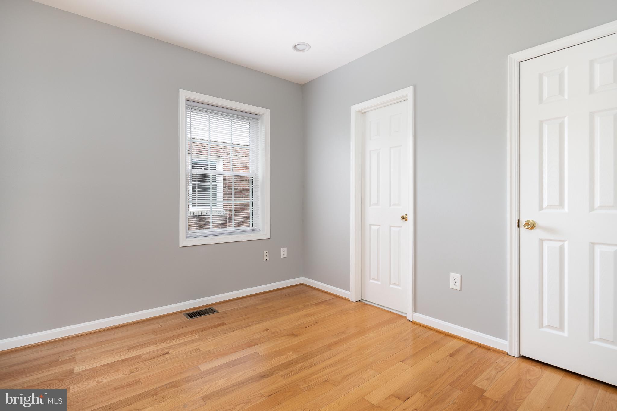 SOUTHGATE - Residential Lease