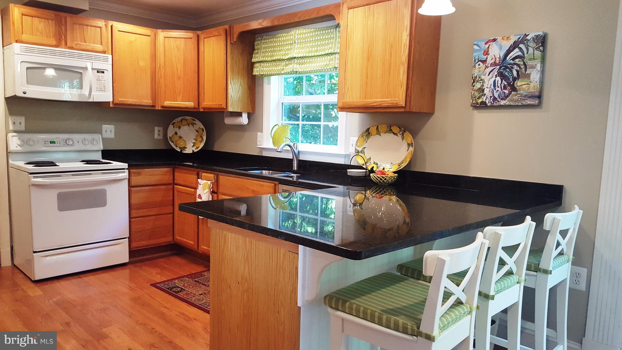 ALGONQUIN HILLS - Residential